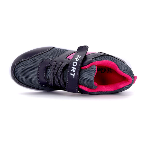 SPORTSCHUHE