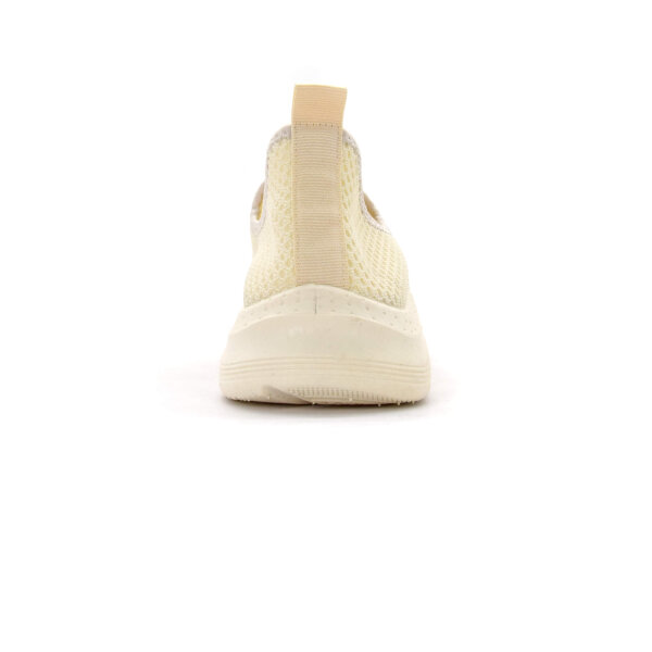 SPORTSCHUHE