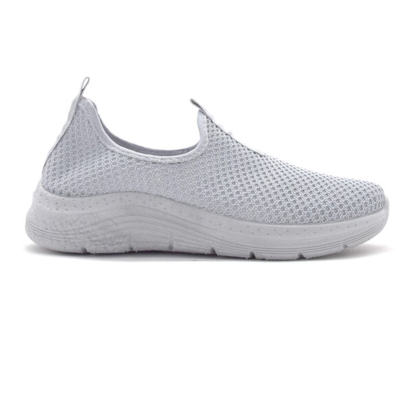 SPORTSCHUHE
