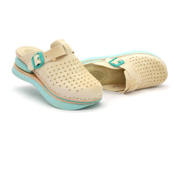 CLOGS MIT KISSEN