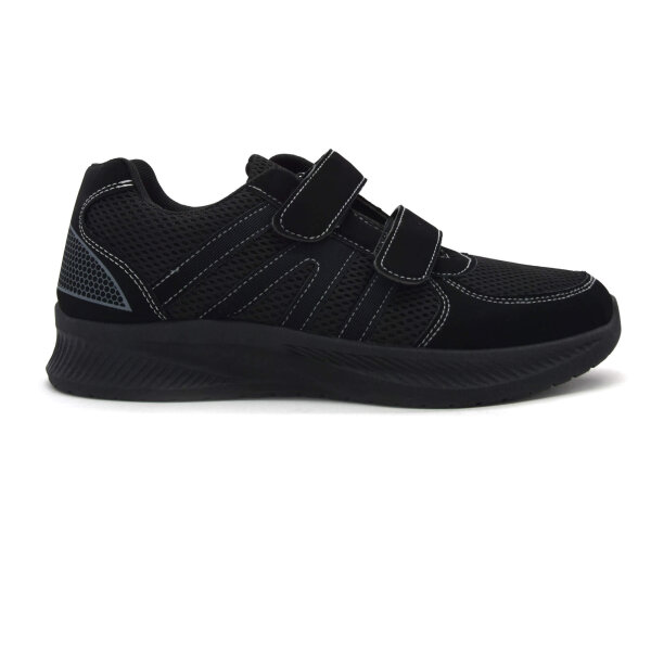 SPORTSCHUHE