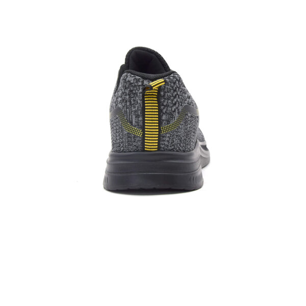 SPORTSCHUHE