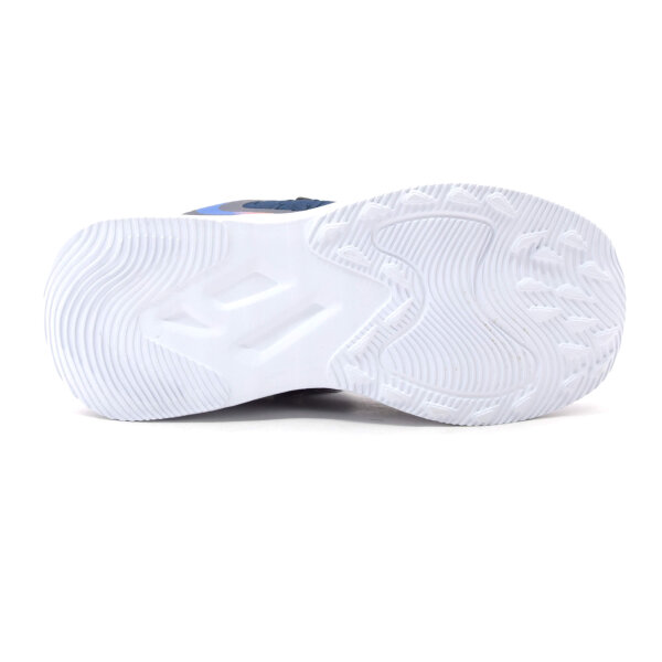 SPORTSCHUHE
