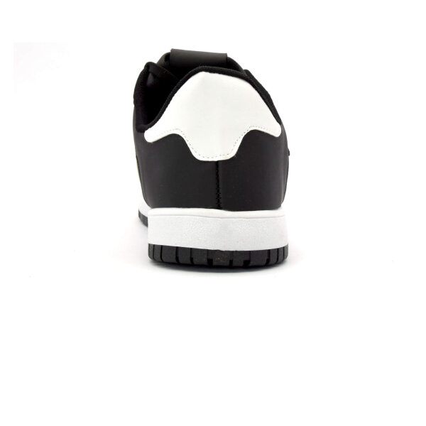 SPORTSCHUHE