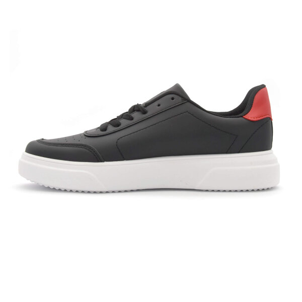 SPORTSCHUHE