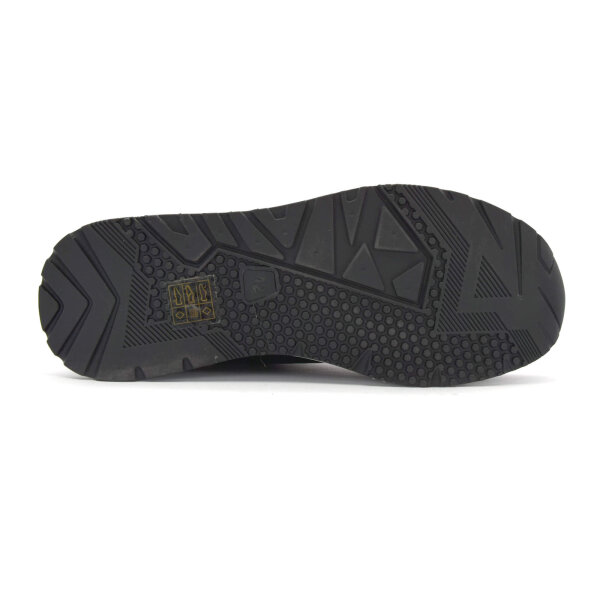 SPORTSCHUHE