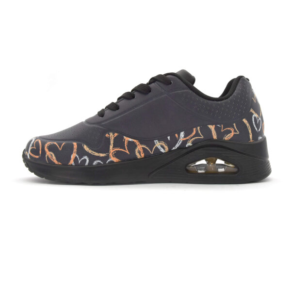 SPORTSCHUHE