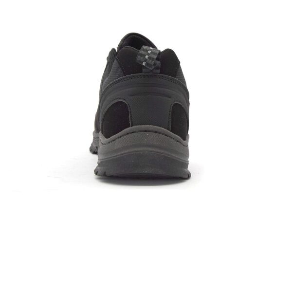 SPORTSCHUHE