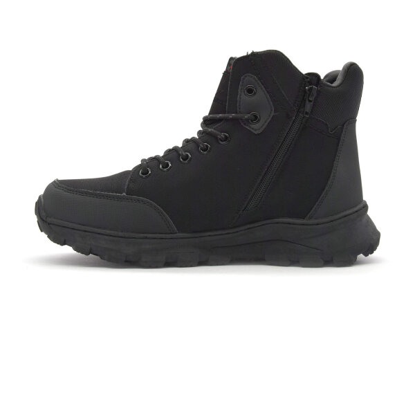 TREKKINGSTIEFEL