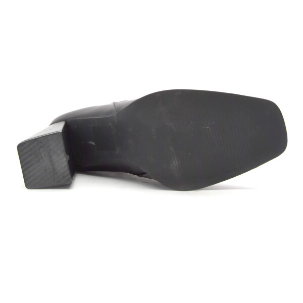 STIEFELETTEN