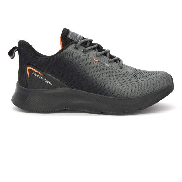 SPORTSCHUHE