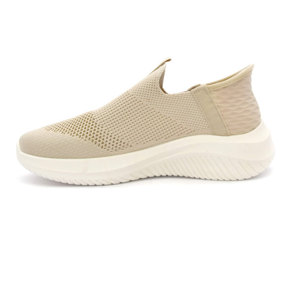 SPORTSCHUHE