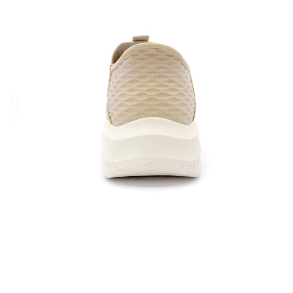 SPORTSCHUHE