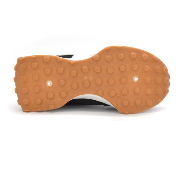 SPORTSCHUHE
