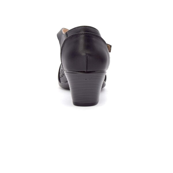 SCHUHE