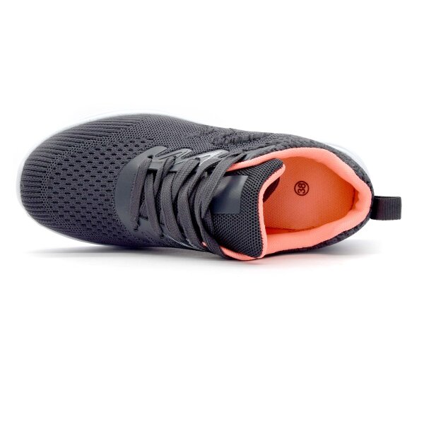 SPORTSCHUHE