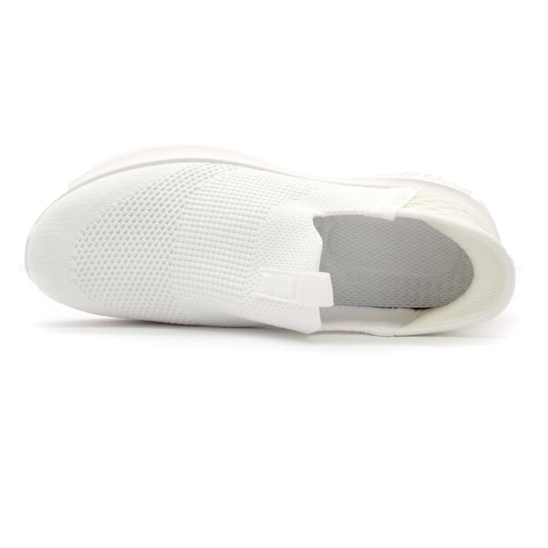 SPORTSCHUHE