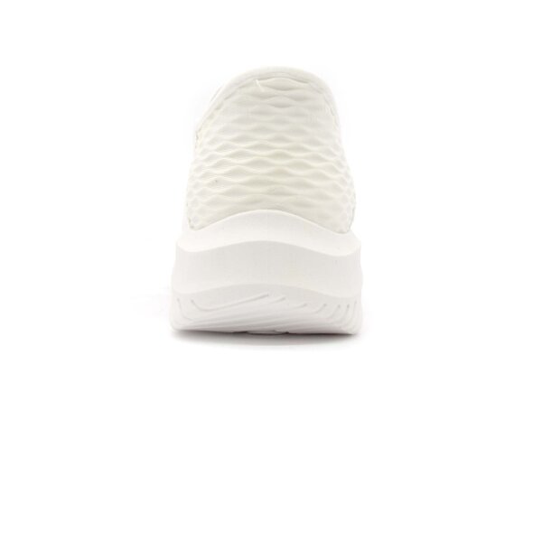 SPORTSCHUHE