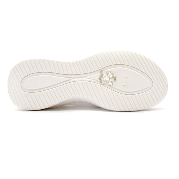 SPORTSCHUHE