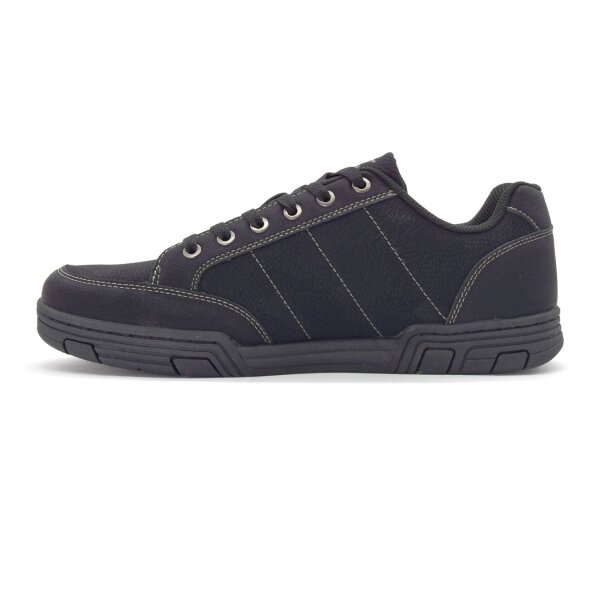 SPORTSCHUHE