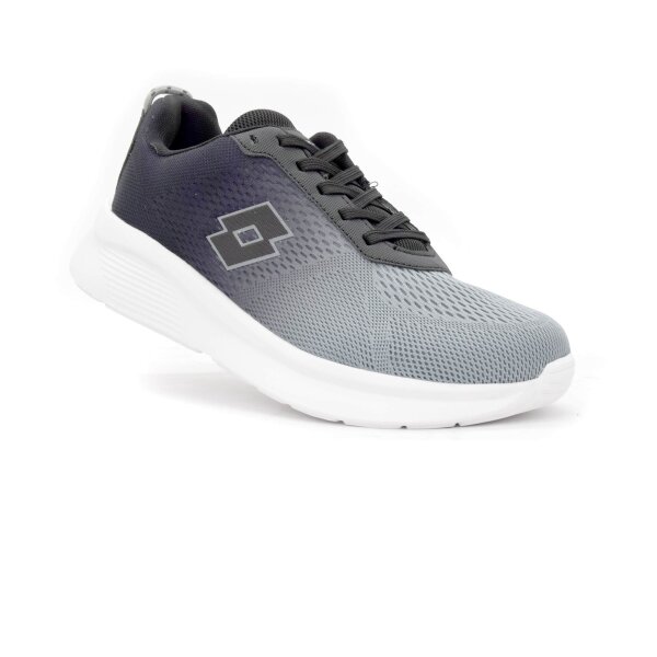 SPORTSCHUHE