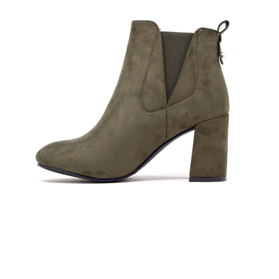 ANKLE BOOTS4