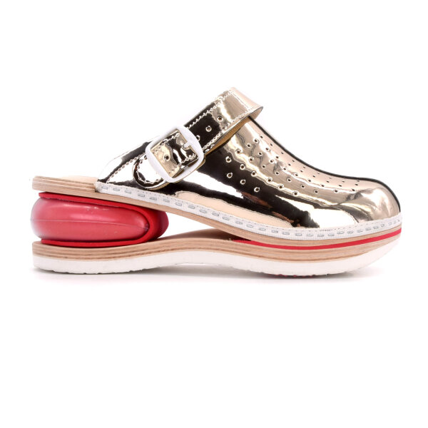 CLOGS MIT KISSEN