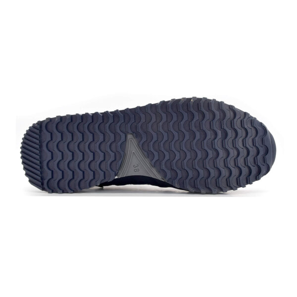 SPORTSCHUHE