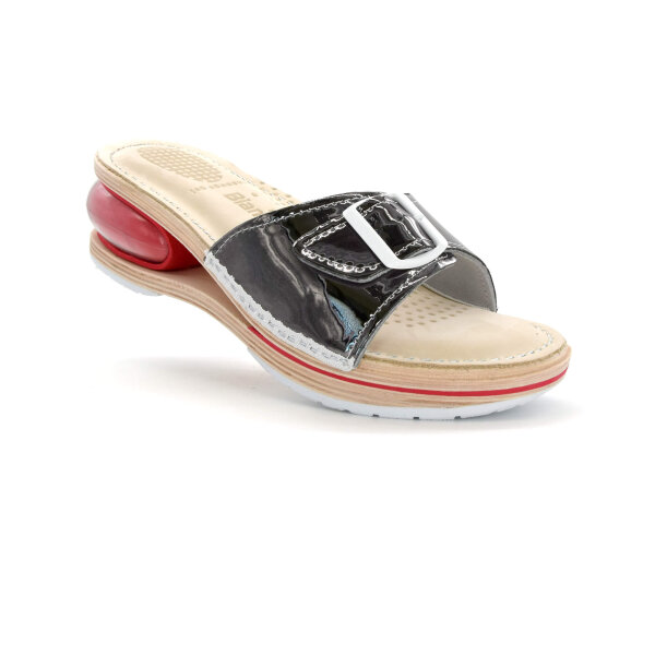 CLOGS MIT KISSEN