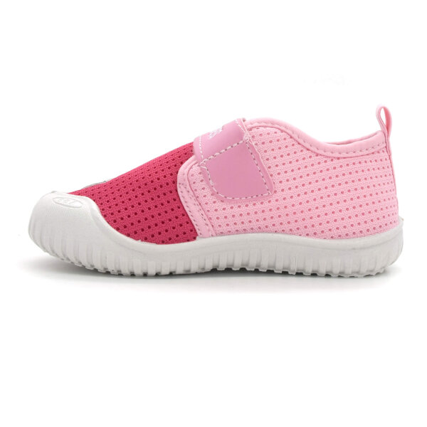 SPORTSCHUHE