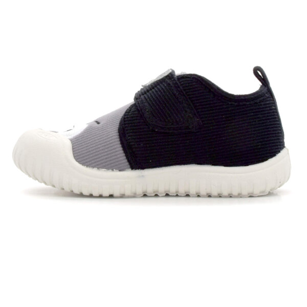 SPORTSCHUHE