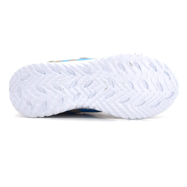 SPORTSCHUHE
