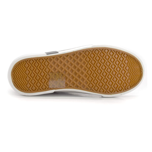 SPORTSCHUHE
