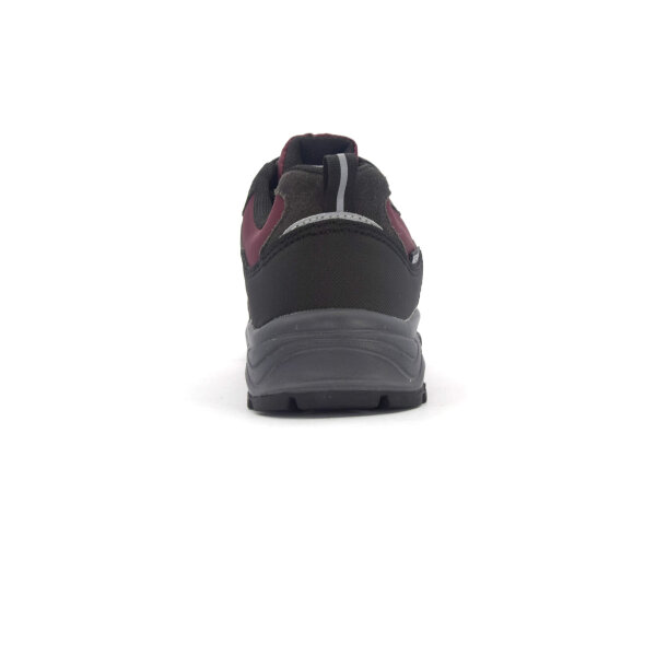 SPORTSCHUHE