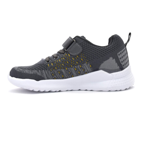 SPORTSCHUHE