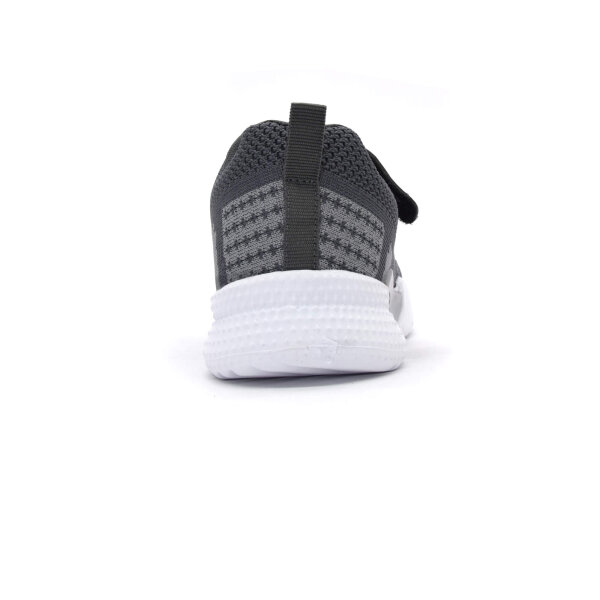 SPORTSCHUHE