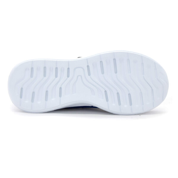 SPORTSCHUHE