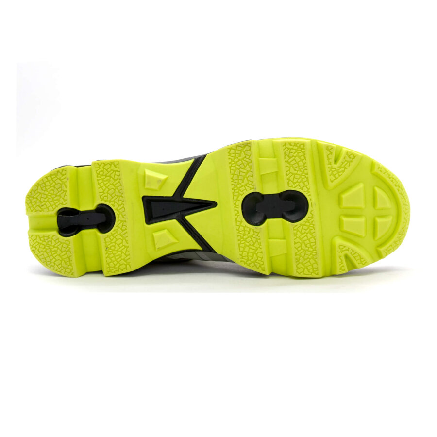 SPORTSCHUHE