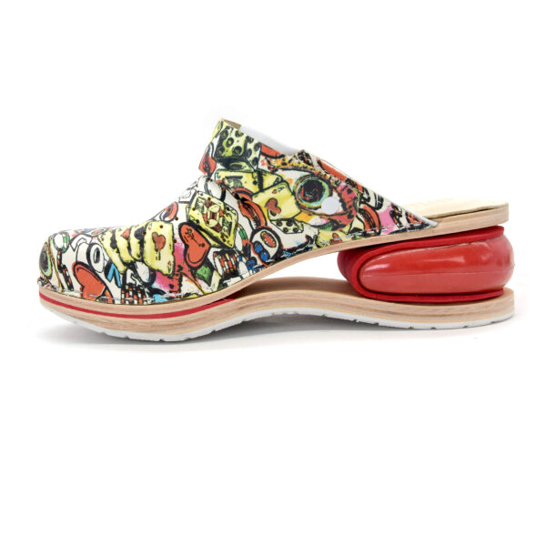 CLOGS MIT KISSEN