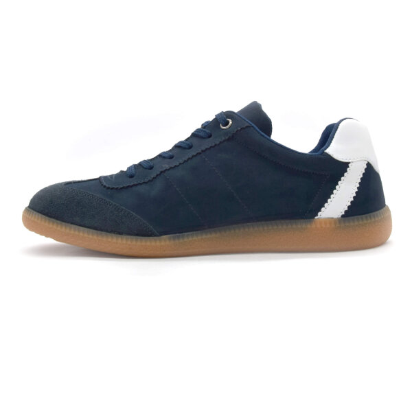 SPORTSCHUHE